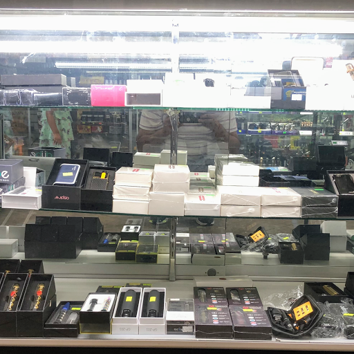 Tobacco Shop «Smoke Shop Plus», reviews and photos, 140 S Rainbow Blvd, Las Vegas, NV 89145, USA