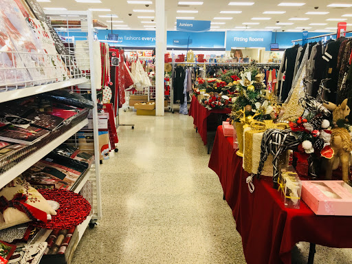 Clothing Store «Ross Dress for Less», reviews and photos, 3129 Market Center Drive, Morrisville, NC 27560, USA