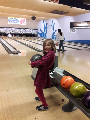 Bowling Alley «Lawn Lanes», reviews and photos, 6750 S Pulaski Rd, Chicago, IL 60629, USA