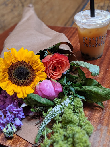 Florist «Central Square Florist», reviews and photos, 653 Massachusetts Ave, Cambridge, MA 02139, USA