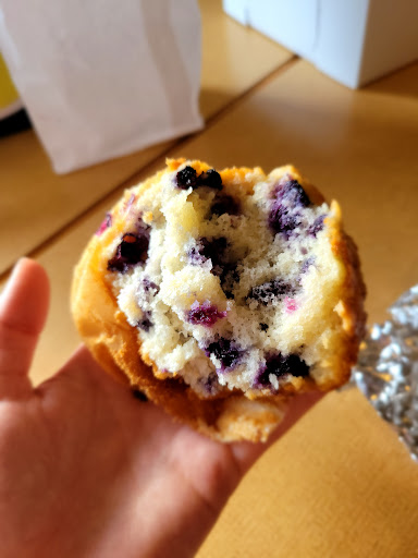 Donut Shop «Village Donut Shop & Bakery», reviews and photos, 1246 Roosevelt Trail, Raymond, ME 04071, USA