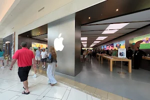 Apple International Plaza image