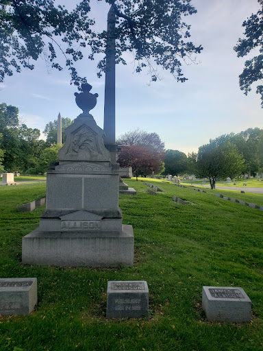 Cemetery «Crown Hill Funeral Home and Cemetery», reviews and photos, 700 38th St, Indianapolis, IN 46208, USA