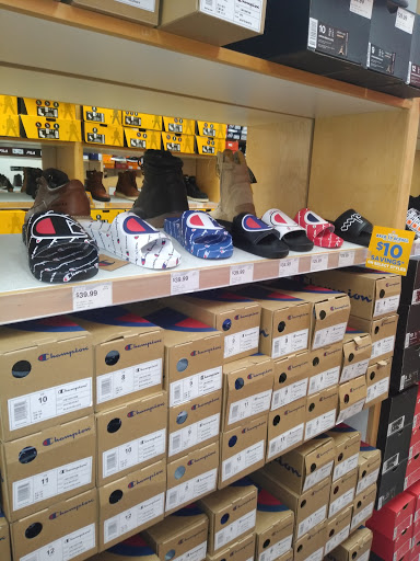 Shoe Store «WSS», reviews and photos, 201 Pacific Coast Hwy, Wilmington, CA 90744, USA