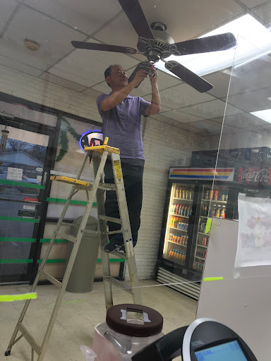 Donut Shop «Ferguson Donut Shop», reviews and photos, 8537 Ferguson Rd, Dallas, TX 75228, USA