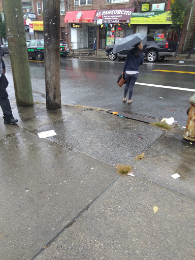 Cell Phone Store «MetroPCS Authorized Dealer», reviews and photos, 81 Victory Blvd, Staten Island, NY 10301, USA