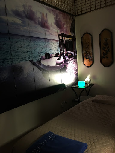 Foot Massage Parlor «Dragon Foot Spa & Massage», reviews and photos, 4755 PGA Boulevard, Palm Beach Gardens, FL 33418, USA