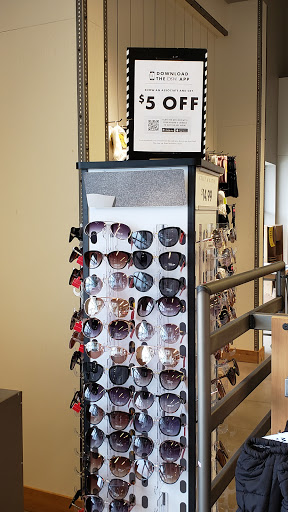 Shoe Store «DSW Designer Shoe Warehouse», reviews and photos, 23171 W Outer Dr, Allen Park, MI 48101, USA