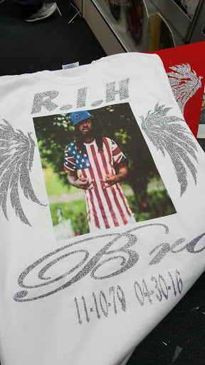 Airbrushing Service «Midwest Ink Airbrushing & Custom T-shirt Screen Print Shop», reviews and photos, 4733 S Ashland Ave, Chicago, IL 60609, USA