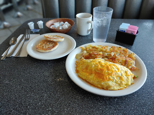 Shopping Mall «Roseville Square Shopping Center», reviews and photos, 413 Roseville Square, Roseville, CA 95678, USA