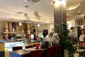 Zen Cafè image