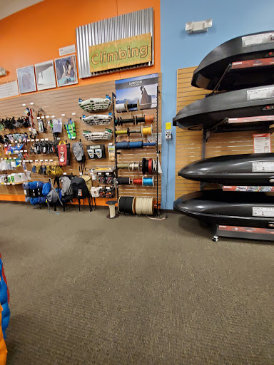 Outdoor Sports Store «Summit Hut», reviews and photos, 7745 N Oracle Rd, Oro Valley, AZ 85704, USA