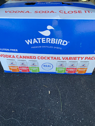 Liquor Store «Side Door Party Store», reviews and photos, 673 Douglas Ave, Holland, MI 49424, USA