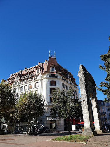 Place Maurice-Mollard à Aix-les-Bains