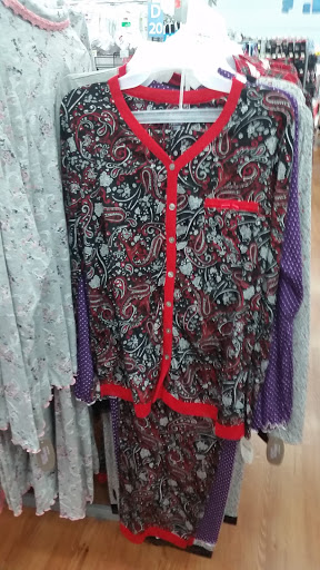 Discount Store «Walmart», reviews and photos, 2300 Dixwell Ave, Hamden, CT 06514, USA