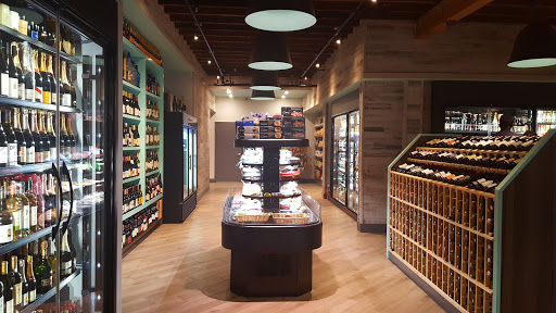 Wine Store «Soma Wines & Spirits», reviews and photos, 600 Folsom St, San Francisco, CA 94105, USA