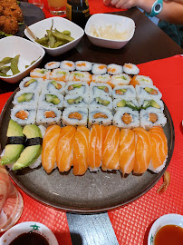 Plats et boissons du Restaurant de sushis sur tapis roulant Keyaki à Vernon - n°1