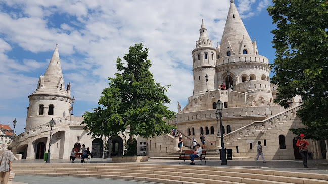 Budapest Guided Tours with Lara