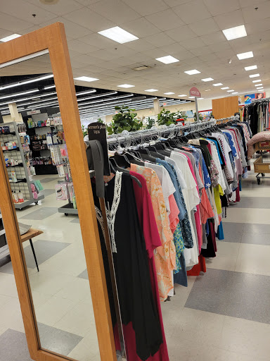 Department Store «T.J. Maxx and HomeGoods», reviews and photos, 3205 Woodward Crossing Blvd, Buford, GA 30519, USA