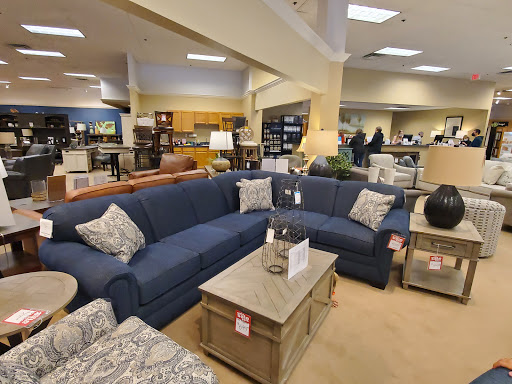 Furniture Store «Godby Home Furnishings», reviews and photos, 13610 N Meridian St, Carmel, IN 46032, USA