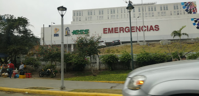Opiniones de Hospital del iess guayaquil en Guayaquil - Hospital