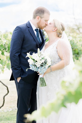 Dress Store «The White Closet Bridal Company», reviews and photos, 5915 Memorial Hwy #118, Tampa, FL 33615, USA