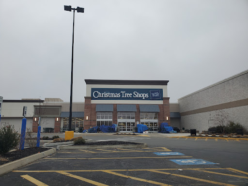 Home Goods Store «Christmas Tree Shops», reviews and photos, 92 Cluff Crossing Rd #11, Salem, NH 03079, USA