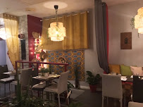 Atmosphère du Restaurant de spécialités d'Afrique de l'Ouest Saf-Naway à Paris - n°13