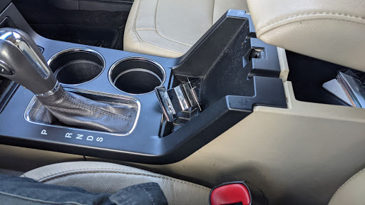 Ford Dealer «Koons Falls Church Ford», reviews and photos, 1051 E Broad St, Falls Church, VA 22044, USA