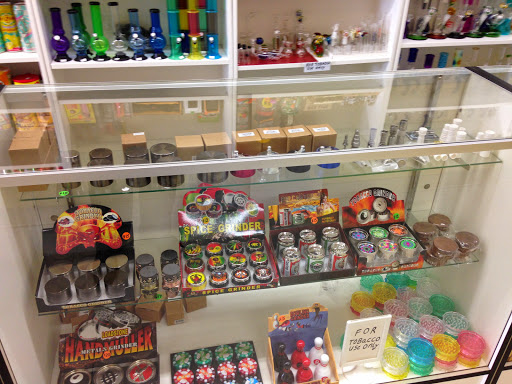Tobacco Shop «PRIMO SMOKE SHOP», reviews and photos, 321 W Huntington Dr, Monrovia, CA 91016, USA
