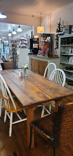 Grocery Store «Natural Bridge General Store», reviews and photos, 593 Wert Faulkner Hwy, Natural Bridge Station, VA 24579, USA