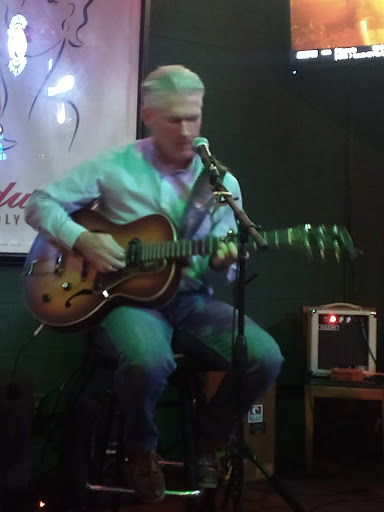 Bar & Grill «Spectators Grill & Pub», reviews and photos, 1012 W 34th St, North Little Rock, AR 72118, USA