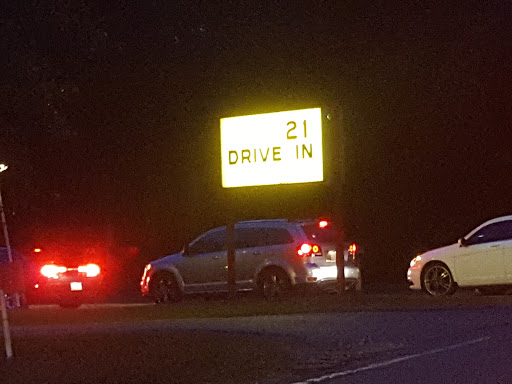 Drive-in Movie Theater «Highway 21 Drive In Movie Theater», reviews and photos, 55 Parker Dr, Beaufort, SC 29906, USA