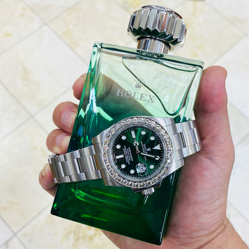 Watch Store «Diamond Club Jewelry Store Miami, Used Rolex Watches Miami», reviews and photos, 36 NE 1st St #154, Miami, FL 33132, USA