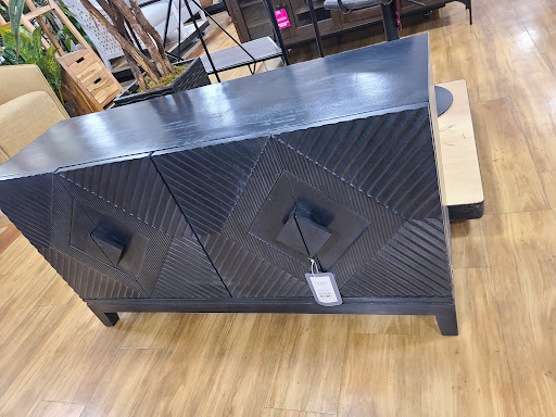 HomeGoods image