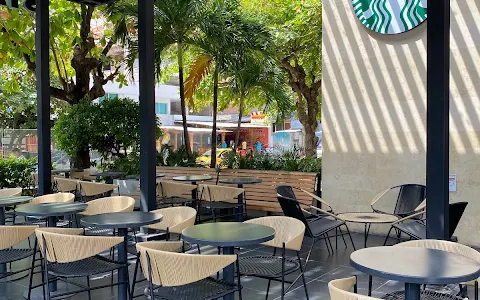 Starbucks Av. San Martín image