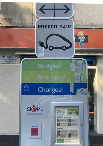 Borne de recharge de véhicules électriques SmiléMobi Charging Station Angers