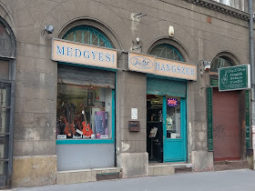 Medgyesi Hangszerbolt Budapest, - gitárszervíz