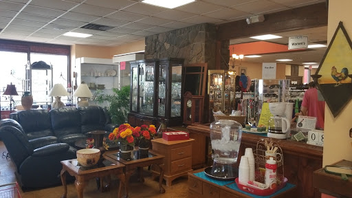 Thrift Store «The HOPE Chest Thrift Store/Boutique», reviews and photos, 1802 W Broadway St, Oviedo, FL 32765, USA