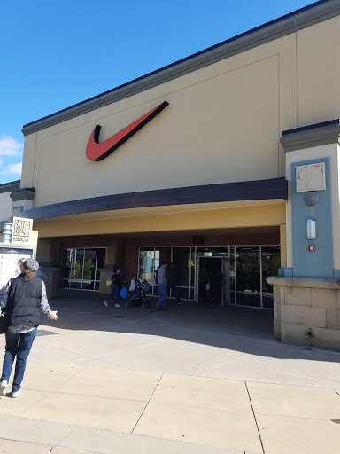 Clothing Store «Nike Factory Store», reviews and photos, 505 Premium Outlets Dr, Monroe, OH 45050, USA