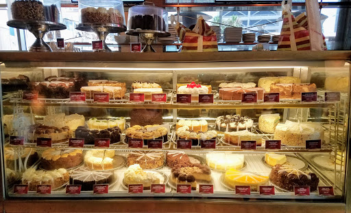 Shopping Mall «Sherman Oaks Galleria», reviews and photos, 15301 Ventura Blvd, Sherman Oaks, CA 91403, USA