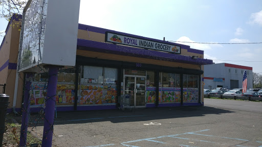 Grocery Store «Royal Indian Grocery», reviews and photos, 560 New Park Ave, West Hartford, CT 06110, USA