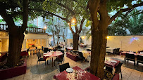 Atmosphère du Restaurant libanais Restaurant Al-Manara à Montpellier - n°2