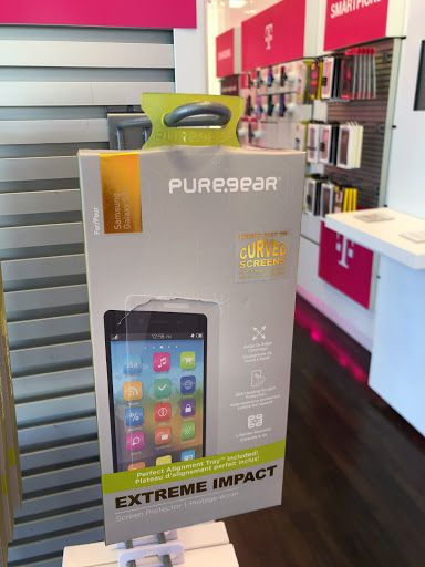 Cell Phone Store «T-Mobile», reviews and photos, 25965 Industrial Blvd #105, Hayward, CA 94545, USA