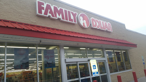 Dollar Store «FAMILY DOLLAR», reviews and photos, 413 S Main St, Shawano, WI 54166, USA