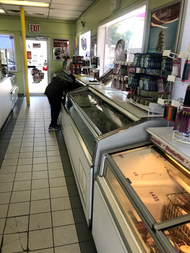 Ice Cream Shop «Carvel», reviews and photos, 262 N Saw Mill River Rd, Elmsford, NY 10523, USA