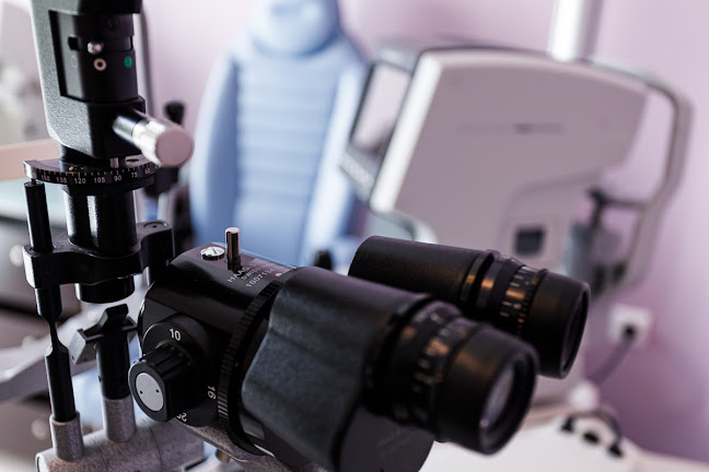 Λεωφ. Καρέα 80, Βύρωνας 162 33