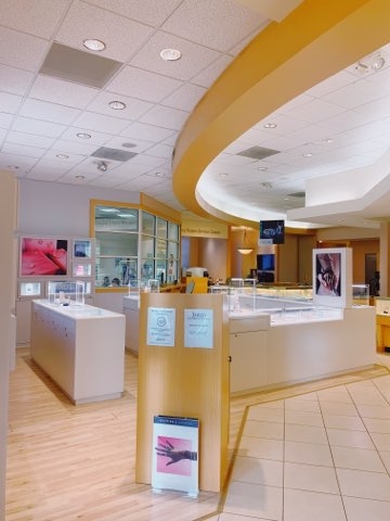 Jewelry Store «Jared The Galleria of Jewelry», reviews and photos, 4405 W Wendover Ave, Greensboro, NC 27407, USA