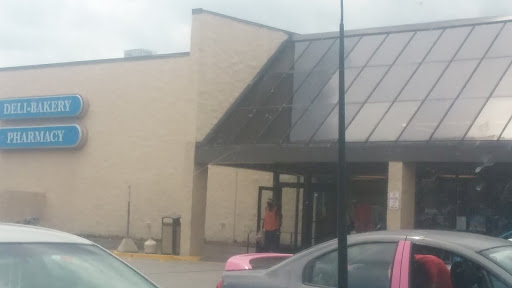 Grocery Store «Kroger», reviews and photos, 1525 Madison Ave, Covington, KY 41011, USA