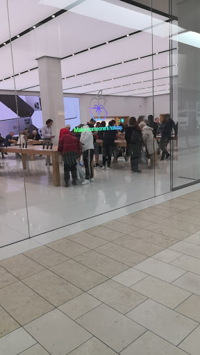 Computer Store «Apple The Oaks», reviews and photos, 432 W Hillcrest Dr, Thousand Oaks, CA 91360, USA